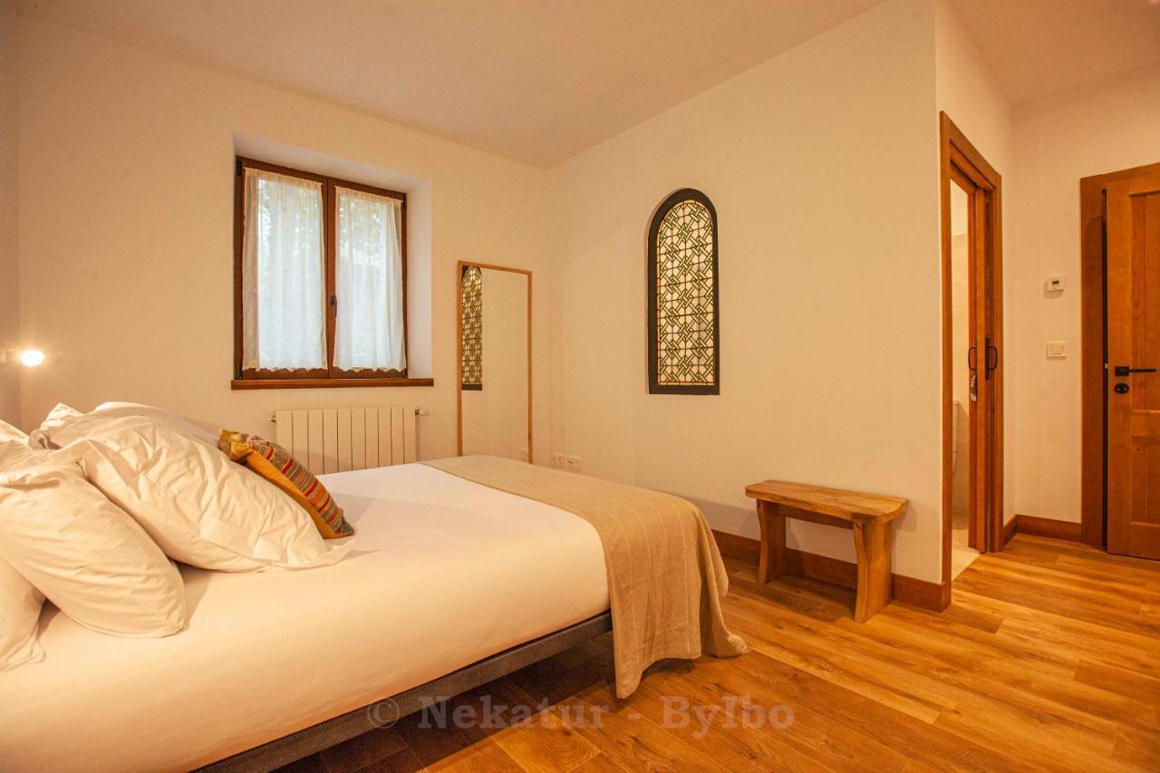 Bidegurutzeta Landetxea Guest House Urnieta Bagian luar foto