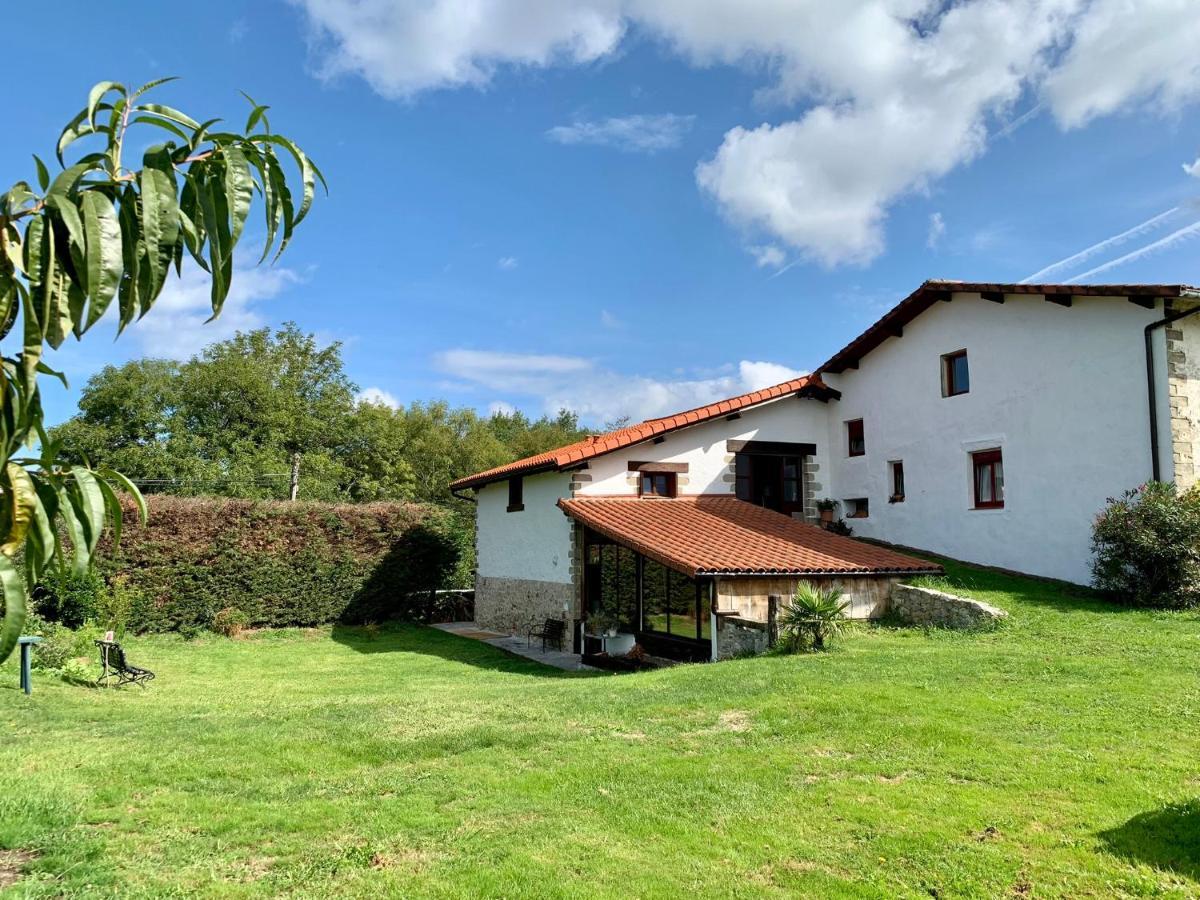 Bidegurutzeta Landetxea Guest House Urnieta Bagian luar foto